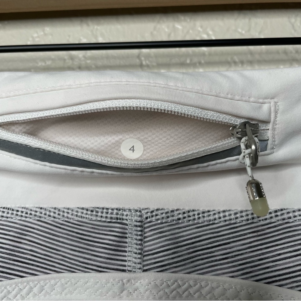 Lululemon Run: Pace Crop Wee Are From Space White Combo Striped - Picture 9 of 9